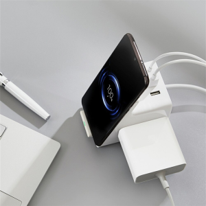 Xiaomi Vertical Wireless Charging Socket with 18W Max 3 USB Port Wholesale