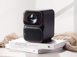 Wanbo TT: Compact Projector