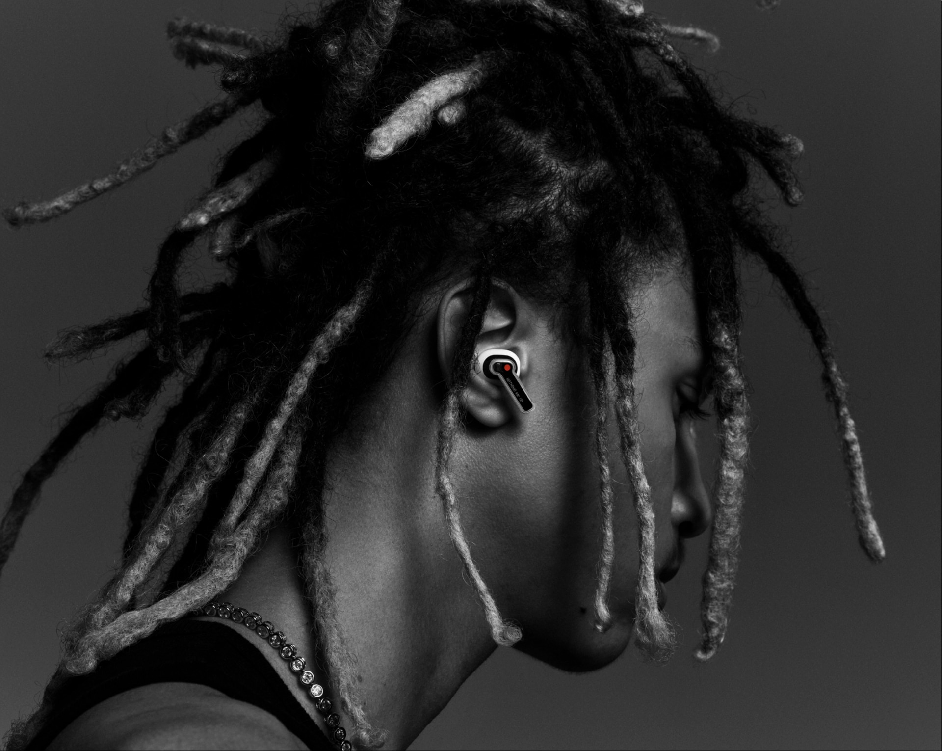 nothing Ear (2)