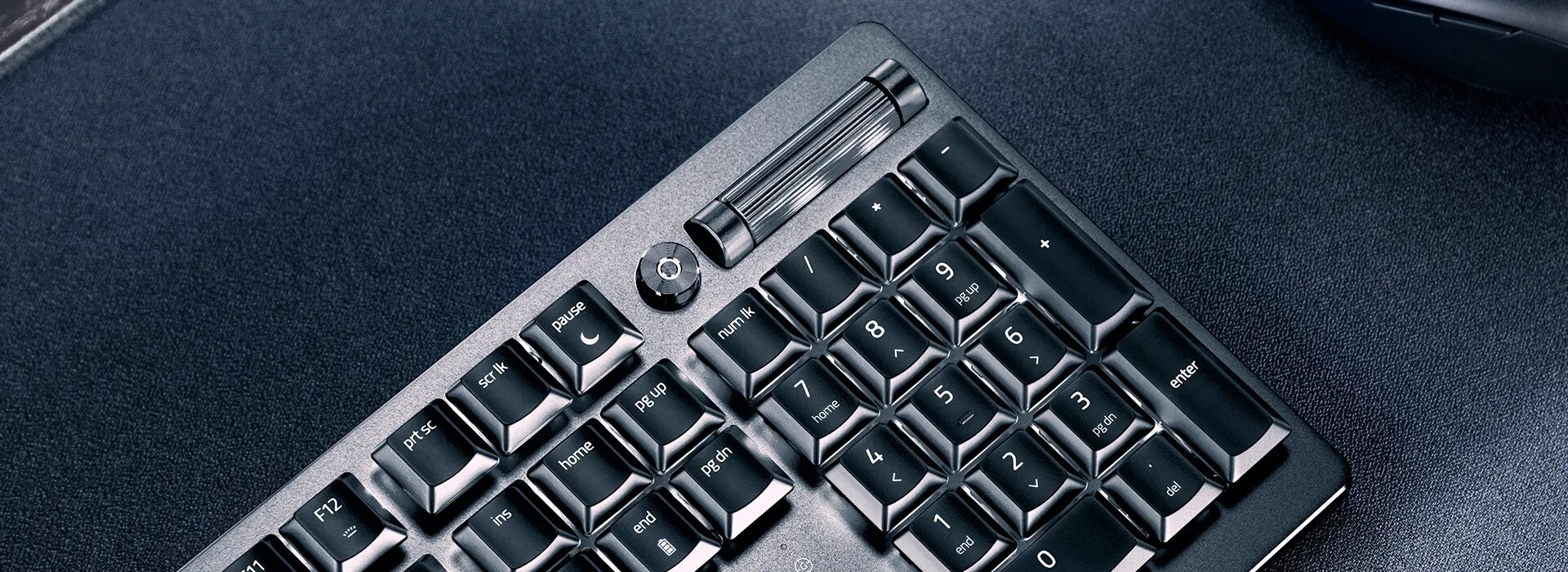 Razer DeathStalker V2 Pro - Clicky Optical Switch - US - Black Keyboards