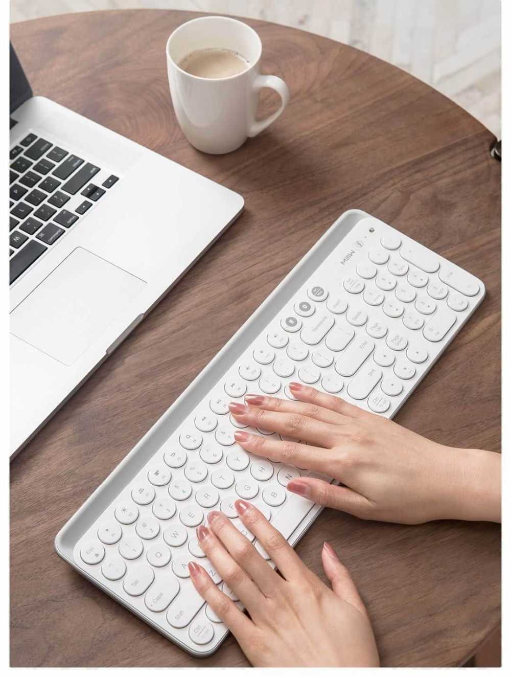 Xiaomi Miiiw Bluetooth Dual Mode Keyboard